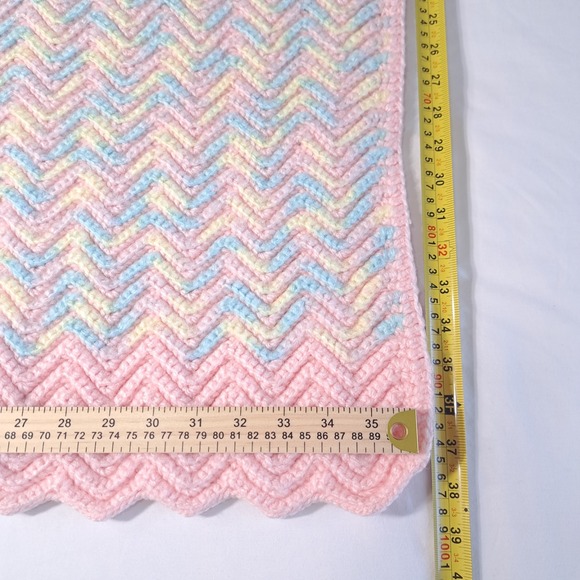 Vintage‎ Handmade Crochet Chevron Blanket Baby Nursery Pink/Blue/Yellow 36x38 - Picture 5 of 8